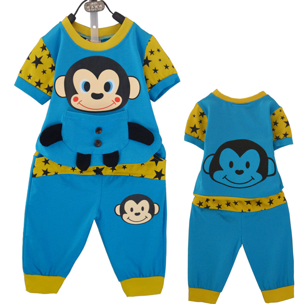 Комплект для новорожденных: футболка с принтом и нашивкой и брюки