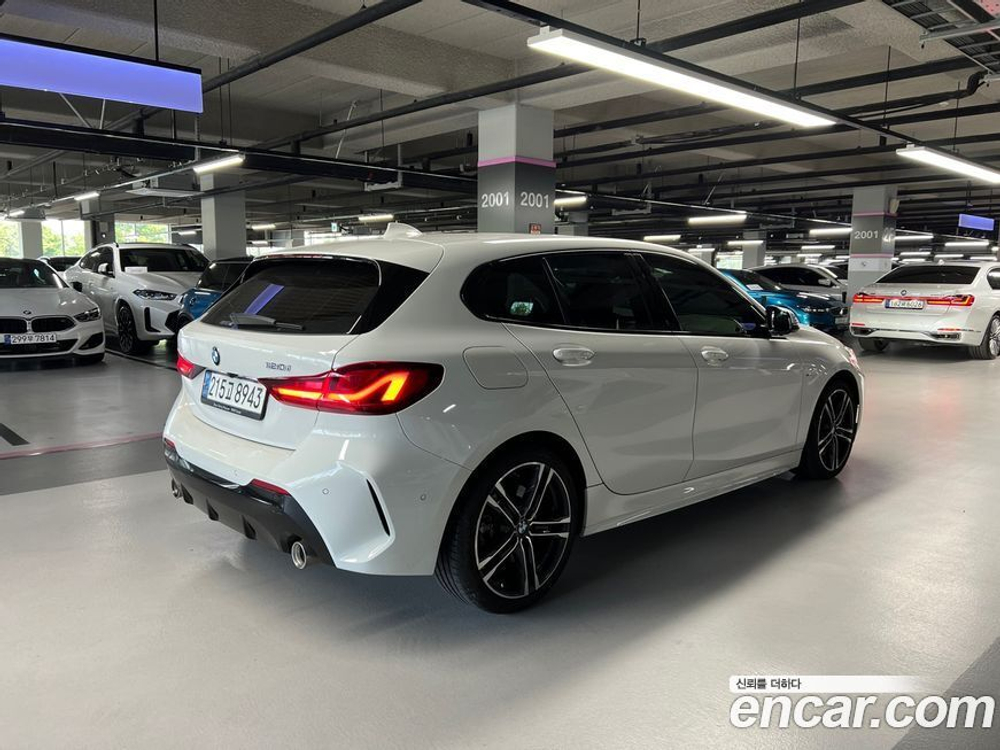 BMW 1 Series (F40) 120i M Sports (08.2021)