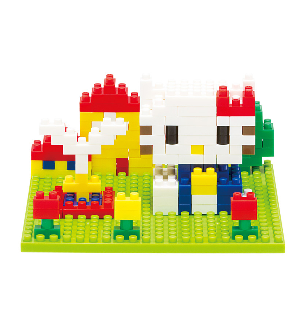 nanoblock Hello Kitty в парке