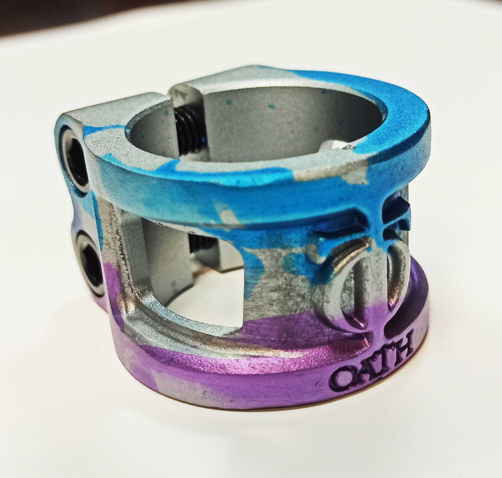 Зажим Oath Cage V2 Alloy 2 bolt Clamp Blue/Pur/Tit