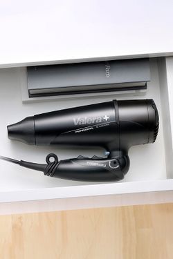 Фен Valera Professional Swiss Light 5400 Fold-Away Ionic Black (SL 5400 T)