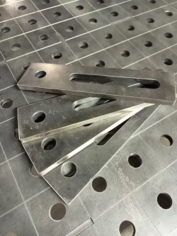 Упор прямой 200*50*8, 2шт, для сварочного, сборочного, монтажного стола