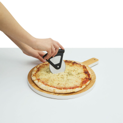 Нож для pizzy USEFUL