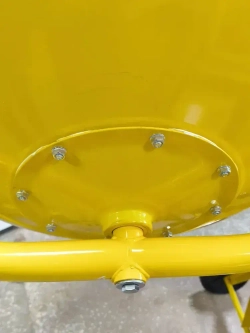 Бетономешалка строительная HARD WORKER СБП150П, бетоносмеситель электрический 550 Вт, с педалью, полиамидный венец