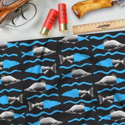 Ткань дюспо половинчатые рыбы на чёрном фоне