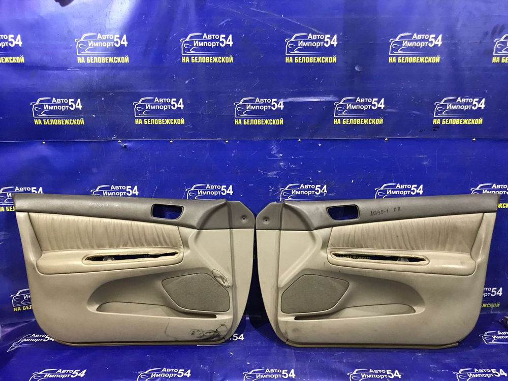 Обшивка двери TOYOTA CAMRY 2002