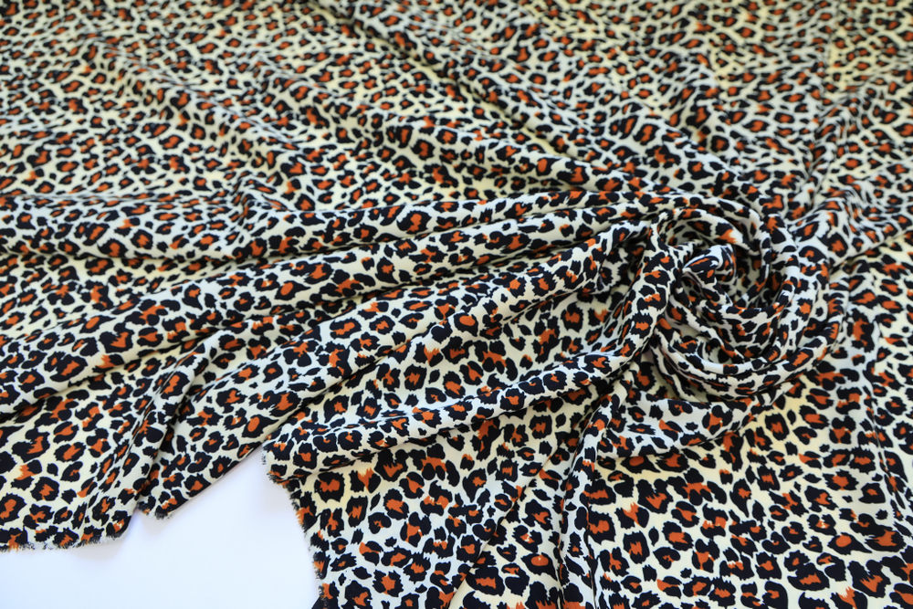 Вискоза леопард коричневая