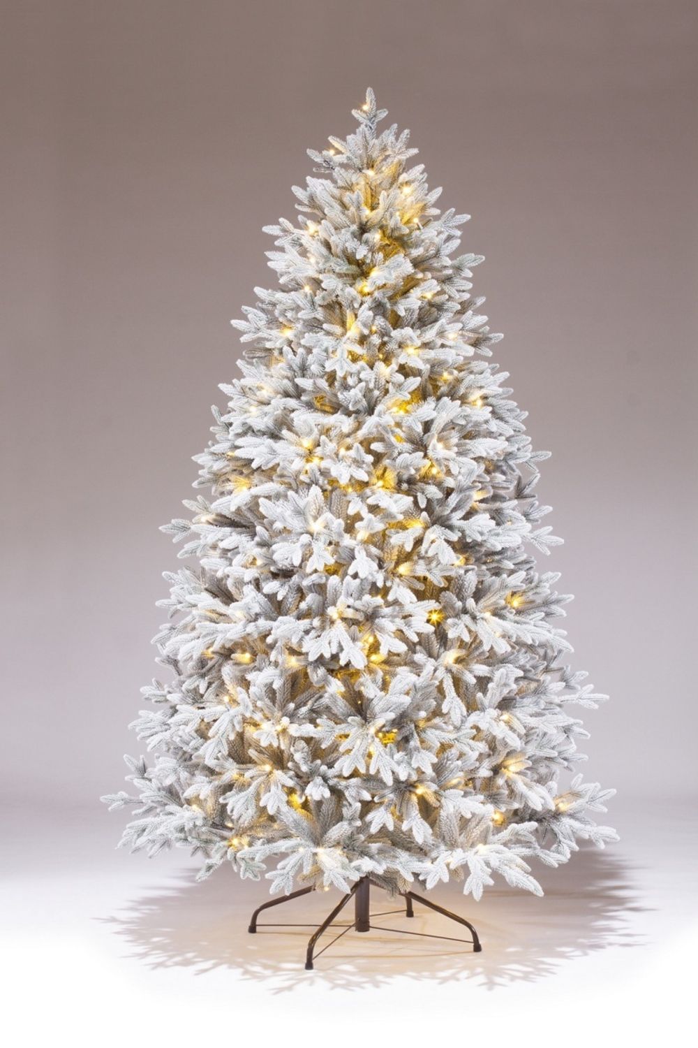 Заснеженная елка с гирляндой «Эльга» (Литая хвоя) 185 см / 1,85 м