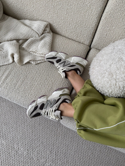 Кроссовки из натуральной замши