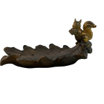 Блюдо с белкой