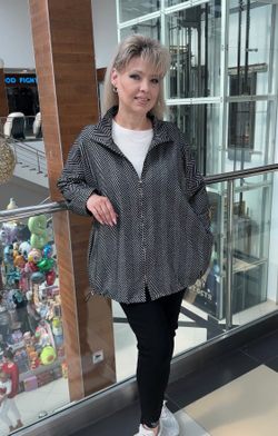 Теплый жакет на молнии с принтом "елочка"