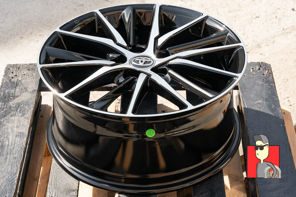 Комплект дисков Toyota 224-8 18x8 et50 5x114.3