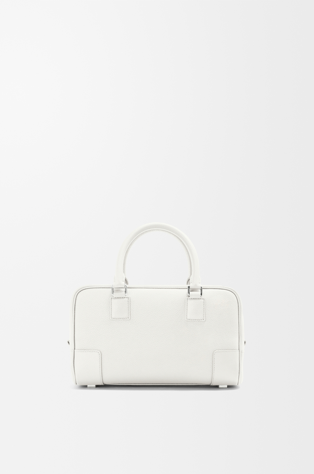 Loewe Сумка Amazona 23 из мягкой зернистой телячьей кожи, экрю