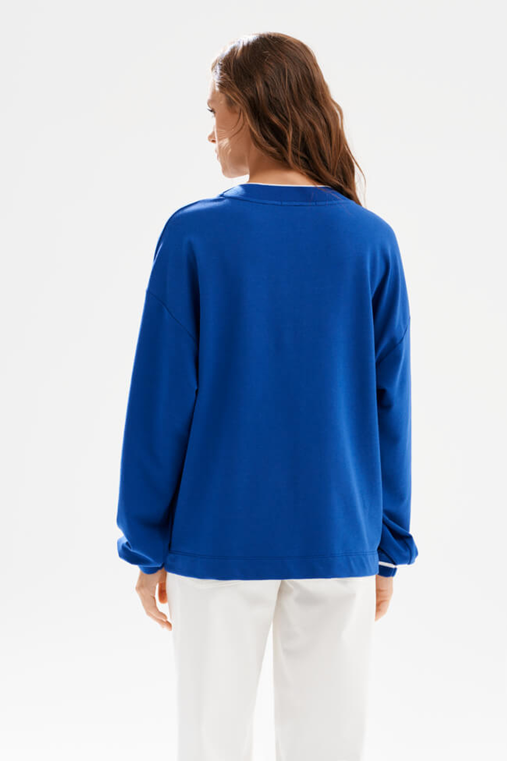 23602 Свитшот женский (ультрамарин)