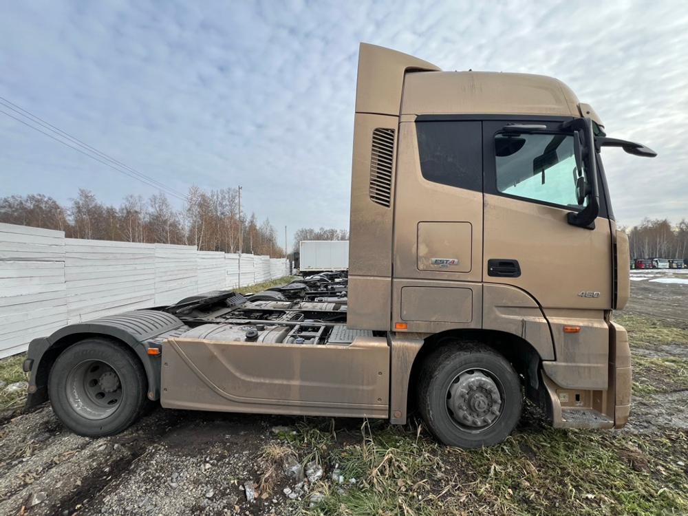 Foton AUMAN 4x2 Седельный тягач EST A 1846 AMT (Дизельный, 11,8 л, АТ, 470 л.с.)
