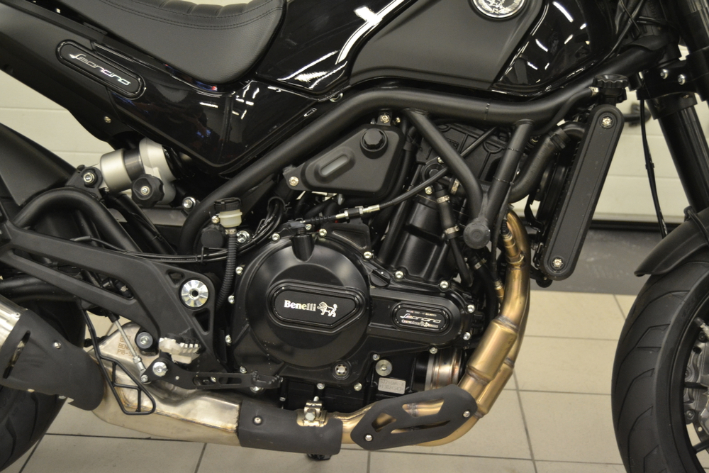 Benelli Leoncino 500