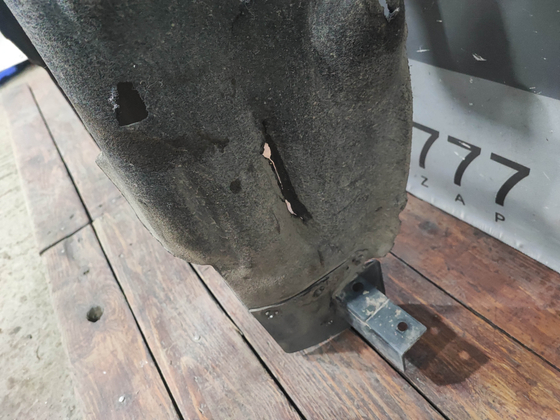 Подкрылок задний левый Geely Monjaro 21-нв Б/У Оригинал 5049024100