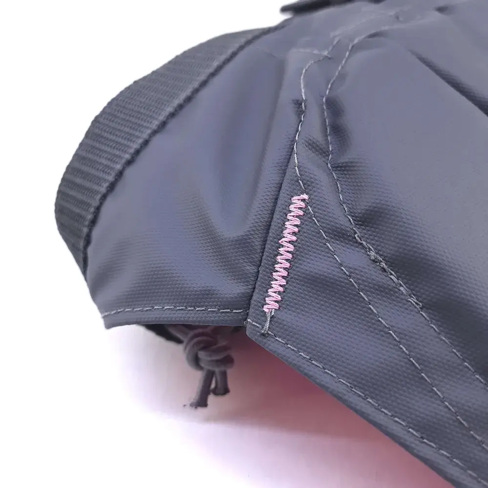 Эргономичная туристическая сидушка пятиточечник