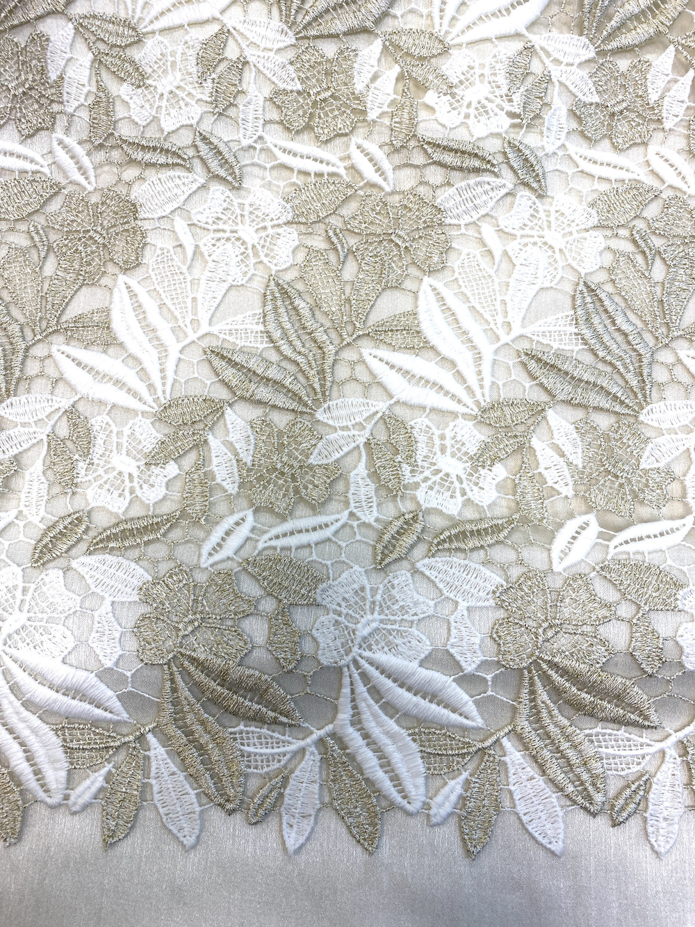 Ткань натуральный шелк 50% хлопок 50% в кружевном полотне (Италия) ш-150см цена за 1 м