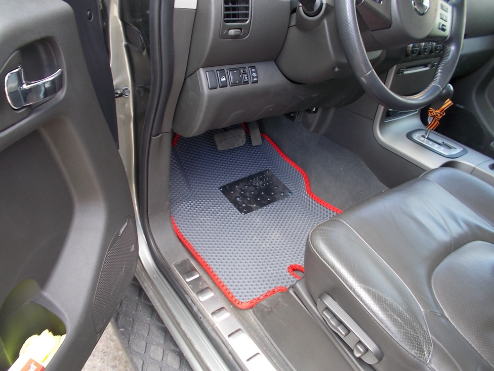 Автоковрики для Nissan Pathfinder (2005-2010)
