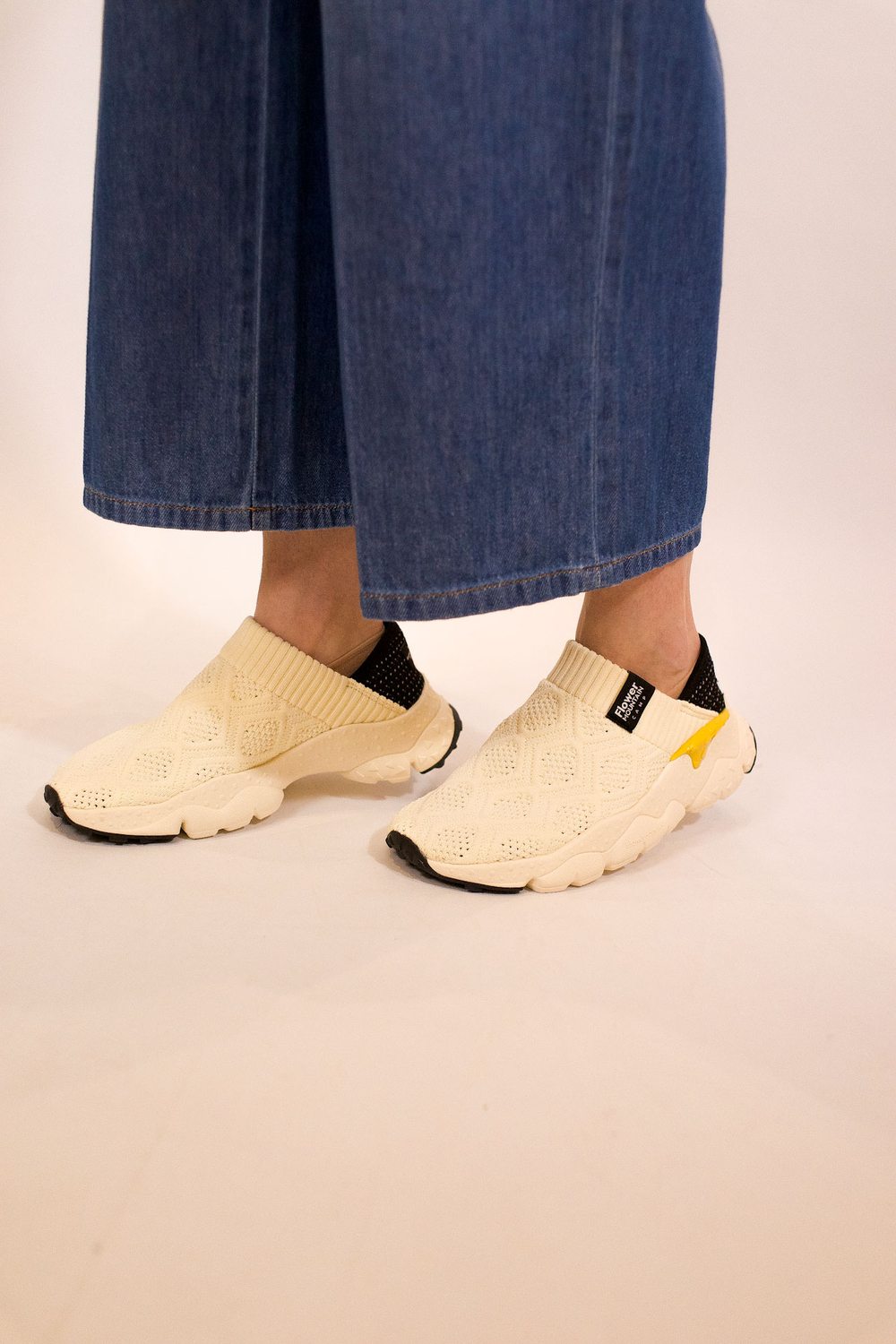 F4BC6ACF-6542-4640-BD1E-3FD796FAF534