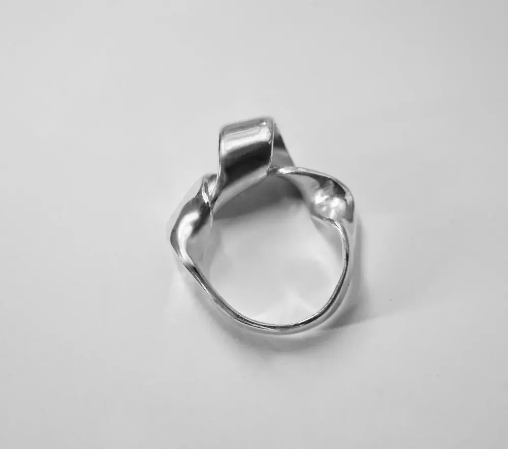 Кольцо Лента