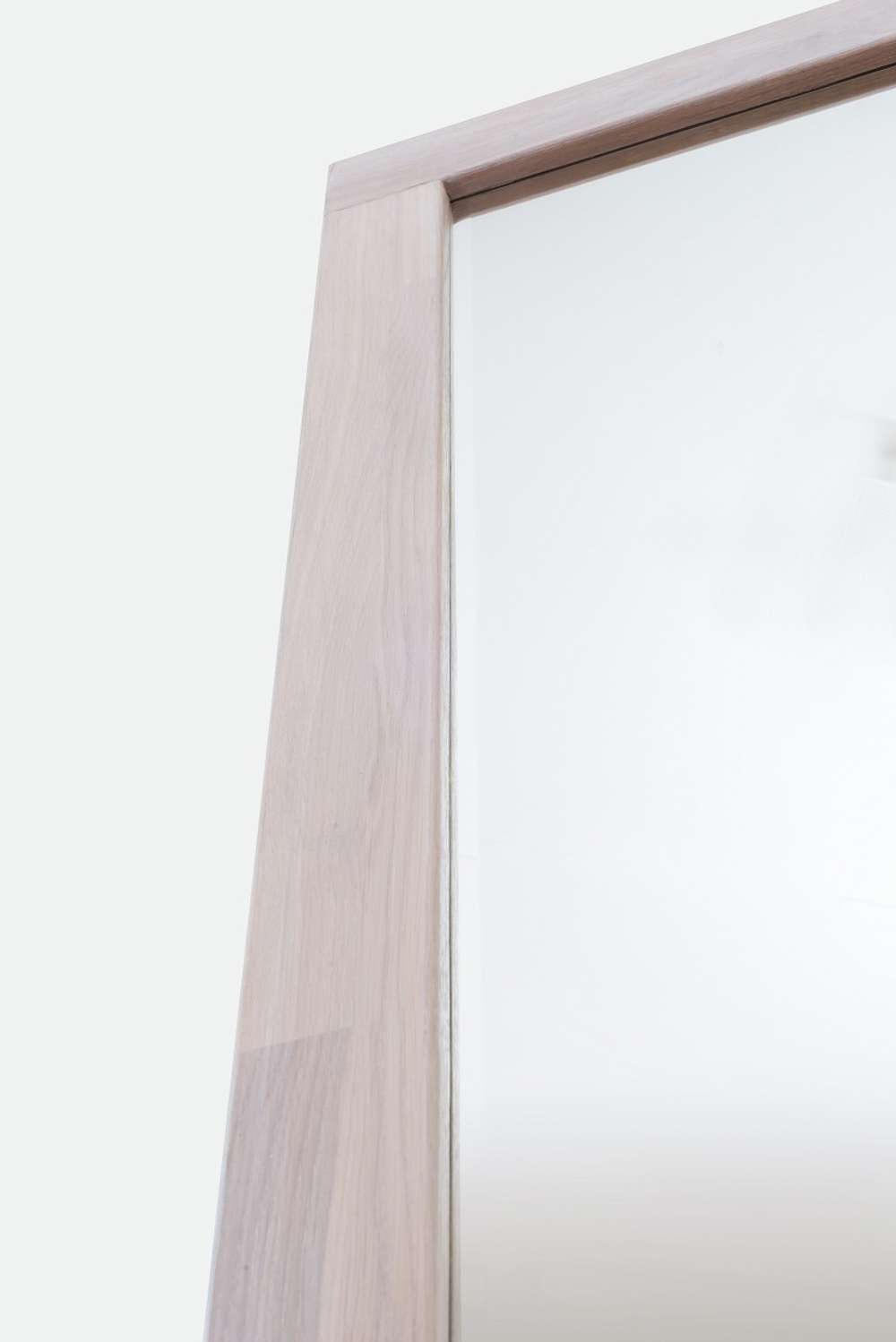 Зеркало напольное из массива дуба Аликанте