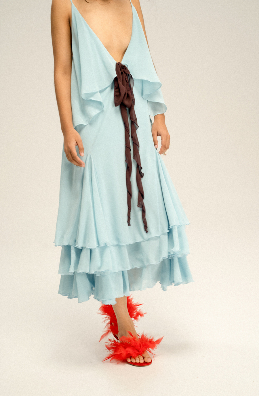 Платье с акцентным бантом