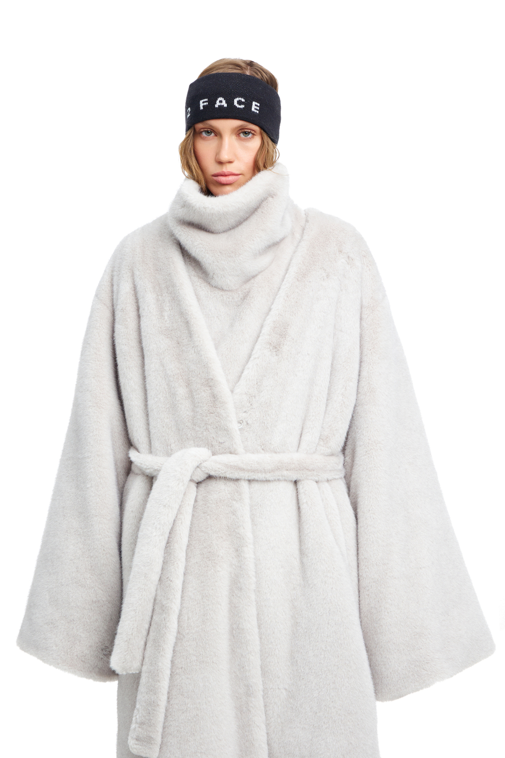 Шуба длинная с манишкой COMEBACK Gray