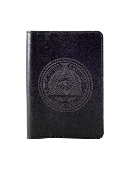 Обложка черного цвета с гравировкой всевидящее око на белом фоне.