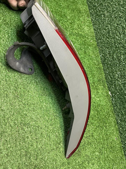 Фонарь правый внутренний Toyota Venza 1 (12-17)