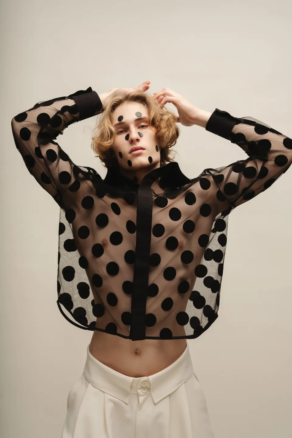 Черная рубашка 