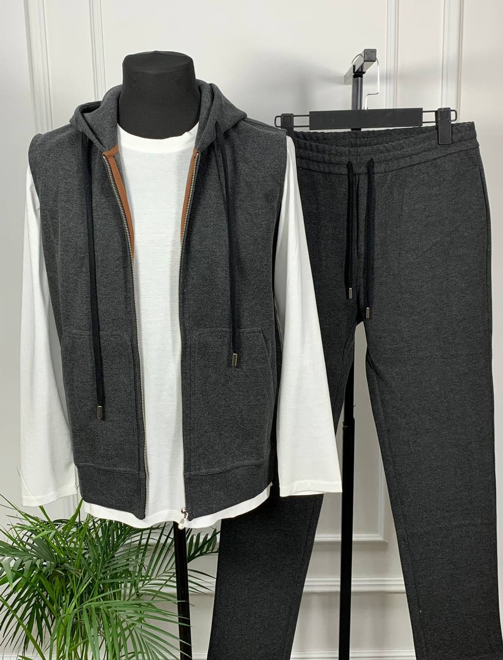 Прогулочный костюм Brunello Cucinelli