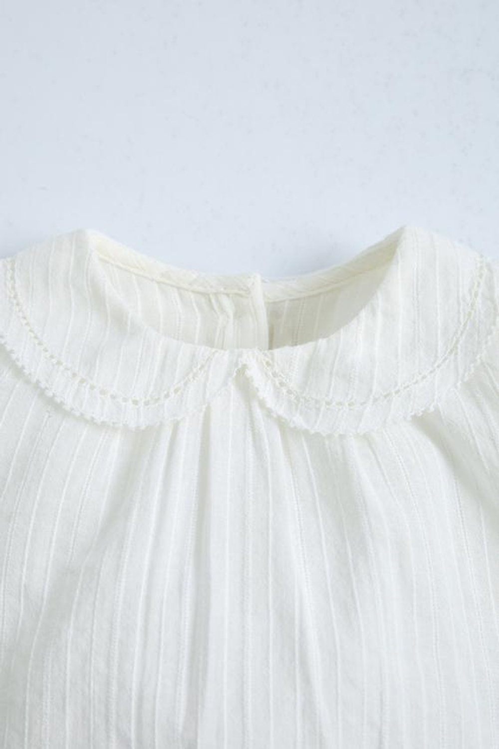 ZARA БОДИ ИЗ РЕЛЬЕФНОЙ ТКАНИ С ВЫШИВКОЙ НА ВОРОТНИКЕ, СВЕТЛЫЙ ЭКРЮ