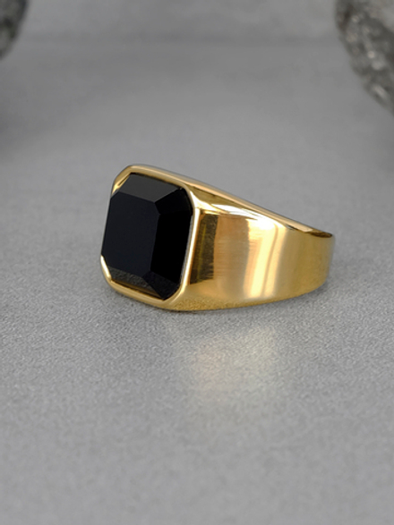 Классическая печатка с черным камнем