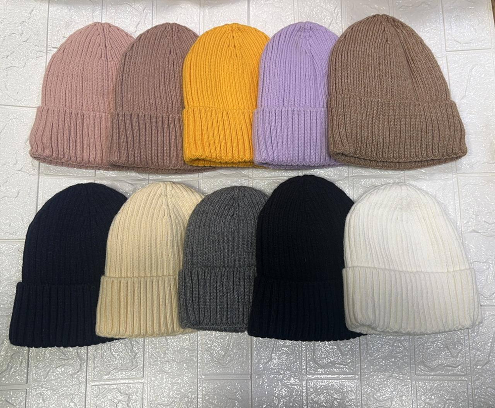 Вязаная шапка