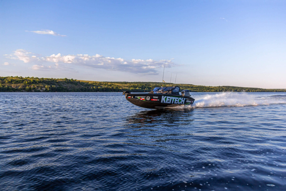 Катер Volzhanka FISHPRO XR 4P
