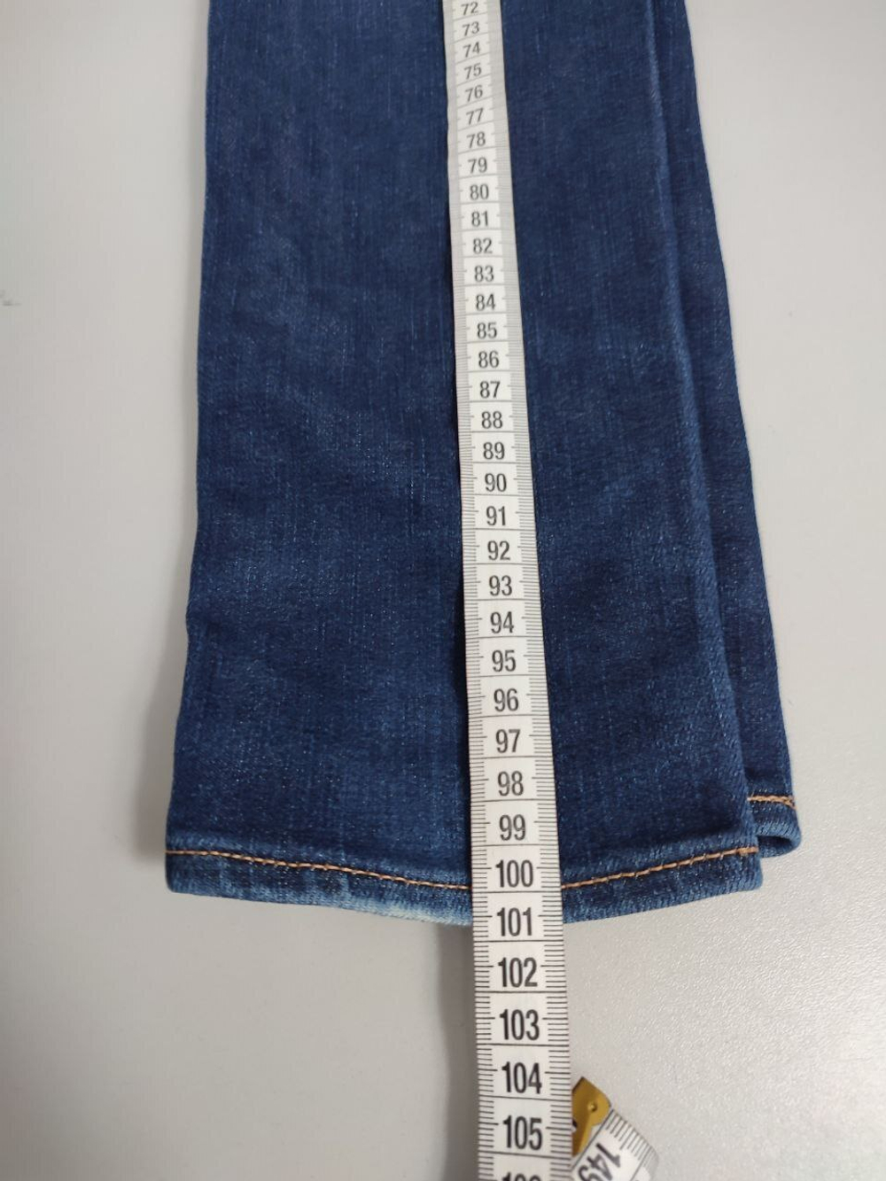 Джинсы Uniqlo повседневные 42 размер