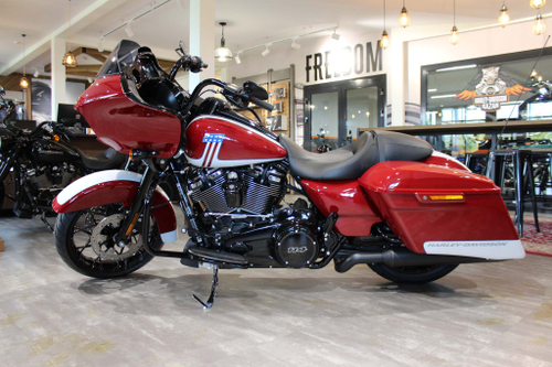 Road Glide Special 114 (2020) Billiard Red/Stone Washed White