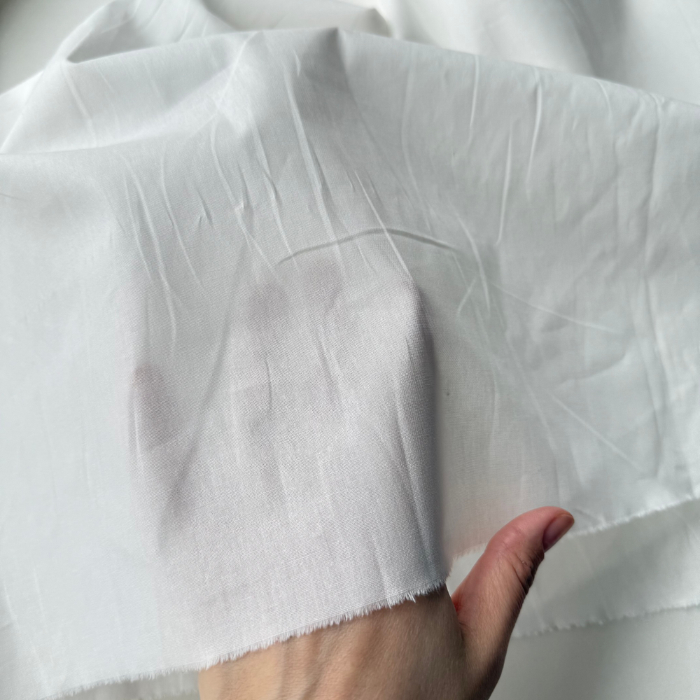 Батист плотный Молочный