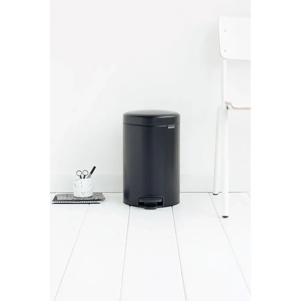 Brabantia Контейнер для мусора NewIcon 12л черный