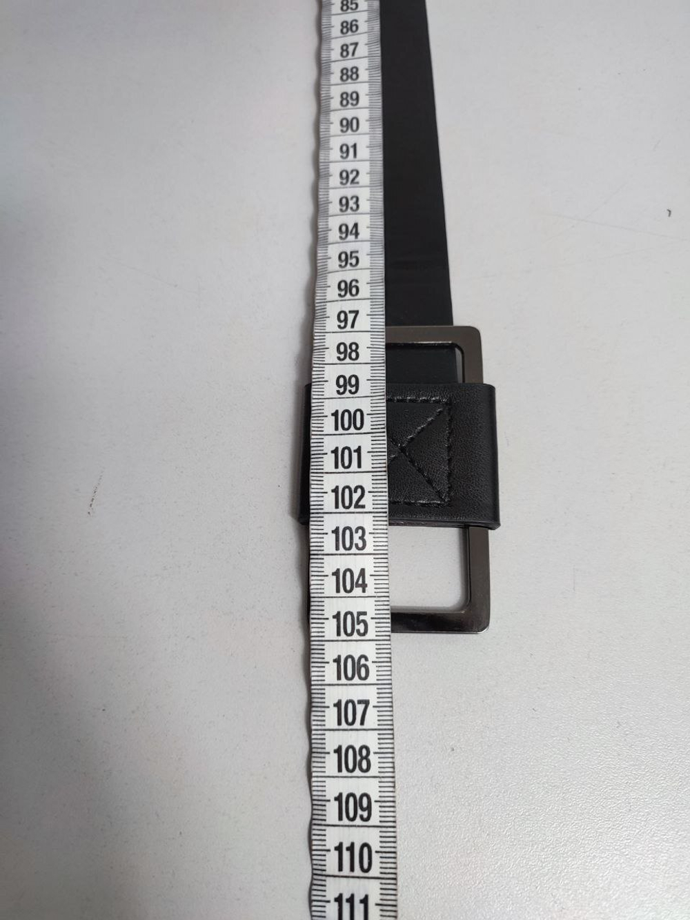 Ремень черный со стильной пряжкой, новый