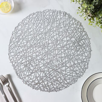 Набор из 4 серебристых сервировочных салфеток на стол «Паутинка»