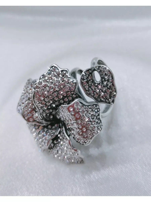 "Кордия" кольцо в серебряном покрытии из коллекции "Ботаника