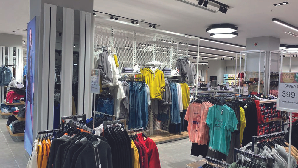 Мебель для общественных зданий — надёжные решения для больших потоков людей