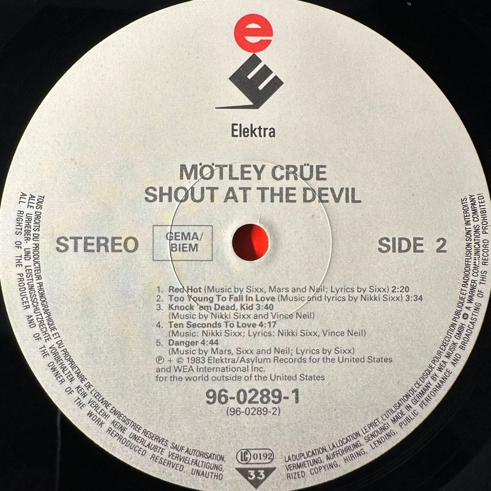 Motley Crue - Shout At The Devil (Германия)