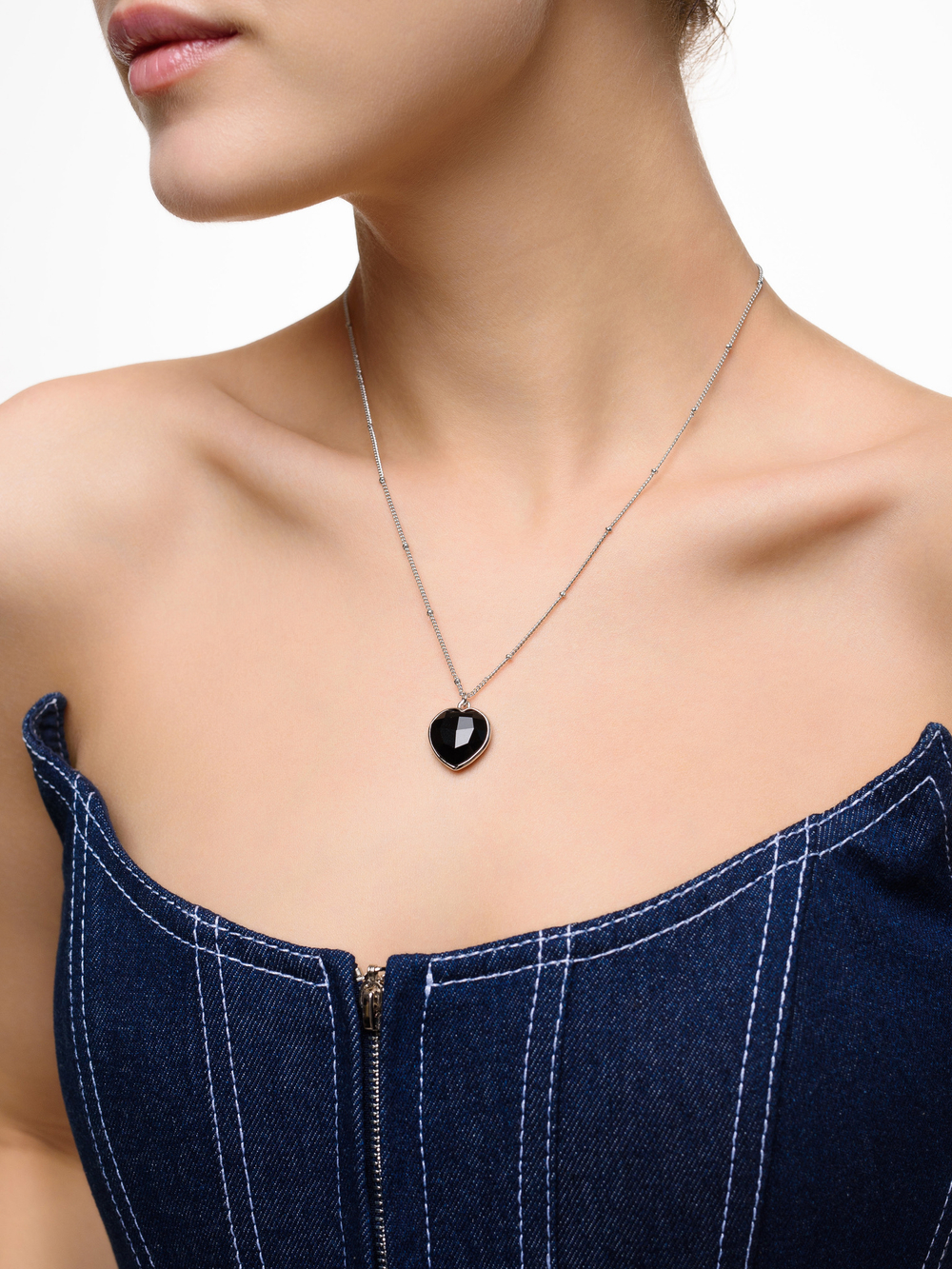 Колье "Lovely" с черным агатом Silver