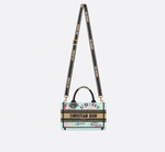 Мини-сумка Dior Book Tote Souvenir St-Tropez из рафии с вышивкой