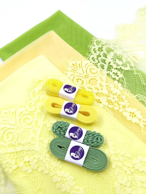 03-163 Кружево эластичные реснички 24 см, желтый