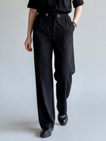 Брюки широкие из легкой ткани для парикмахера